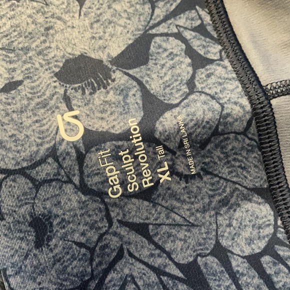 Gap Fit Pants - Picture 5 of 5